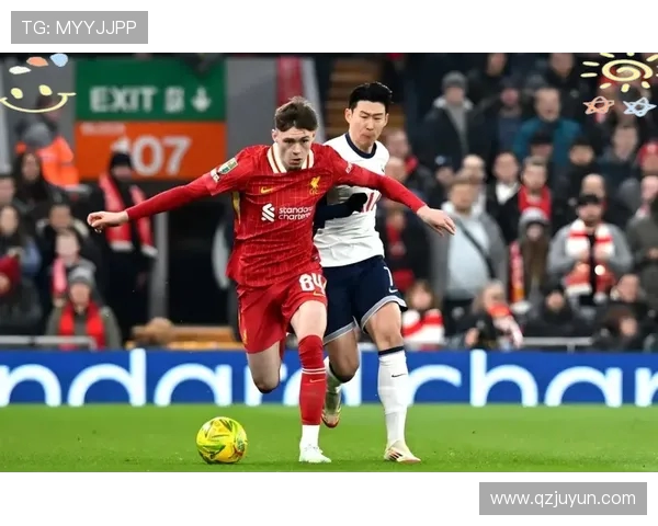 联赛杯激战利物浦迎战热刺争夺决赛资格精彩对决不容错过