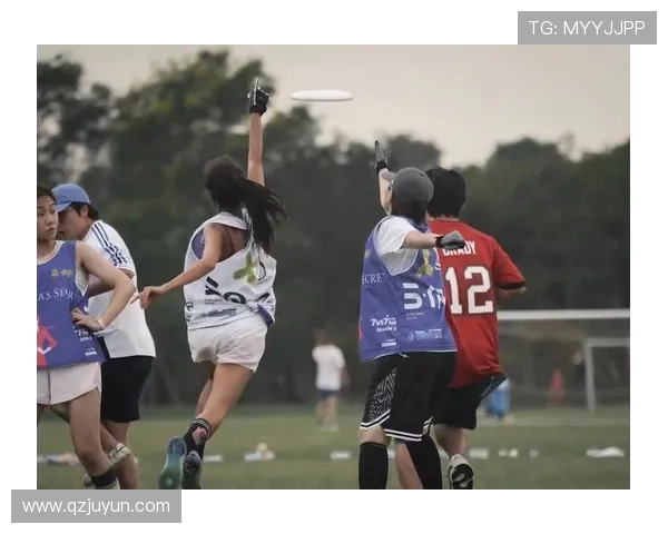 重庆飞盘队与上海飞盘队赛后复盘分析两队状态与表现对比